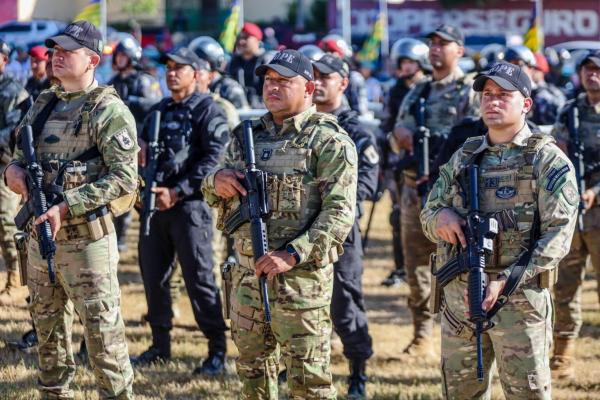 A Pol&iacute;cia Militar do Piau&iacute; refor&ccedil;a o policiamento no litoral a partir do dia 26 de dezembro, com o envio de mais de 200 policiais.(Imagem:Sd Thiago Amaral/ Ascom PMPI)