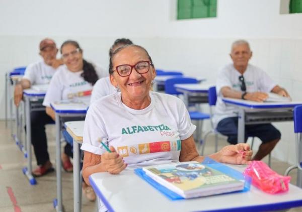 Bolsa Alfabetiza transforma vidas de jovens e adultos no Piauí(Imagem:Divulgação)
