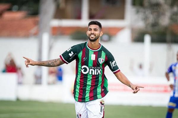 Augusto, atacante do Fluminense-PI.(Imagem:Weslley Douglas/Fluminense E.C.)