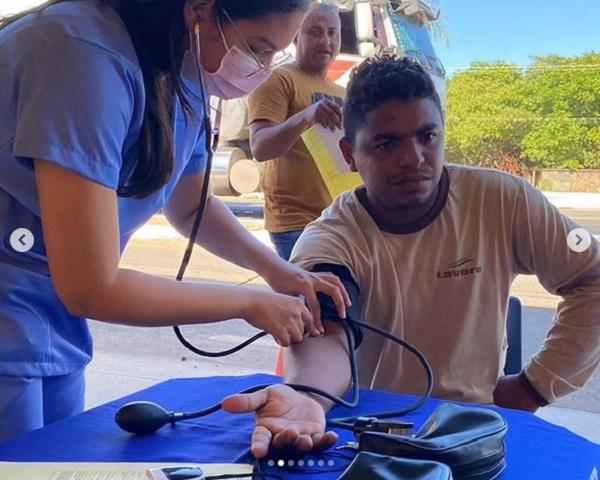 Polícia Rodoviária Federal e Secretaria Municipal de Saúde de Floriano promovem ação de saúde para caminhoneiros.(Imagem:Reprodução/Instagram)