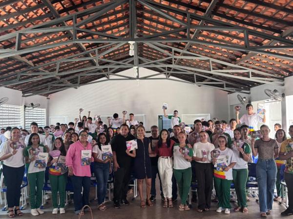 A atividade contou com a participação de 91 estudantes do ensino médio e de profissionais da educação, em um momento de diálogo aberto e reflexivo.(Imagem:Divulgação)