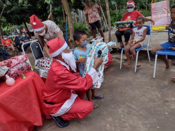 Rotary Club realiza ação natalina na zona rural de Floriano(Imagem:FlorianoNews)