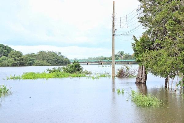 Ainda em cota de inundação, nível dos rios Longá e Marataoan deve continuar reduzindo nas próximas horas(Imagem:Defesa Civil de Esperantina)