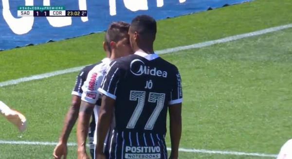 Jô é denunciado pelo STJD por soco em são-paulino e pode pegar 12 jogos de gancho(Imagem:Divulgação)