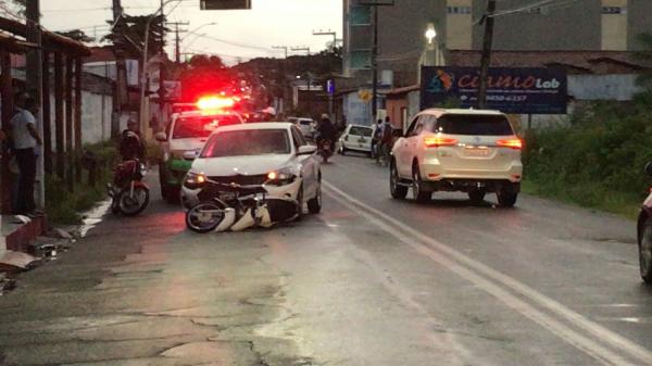 Acidente é registrado em avenida de Floriano(Imagem:FlorianoNews)