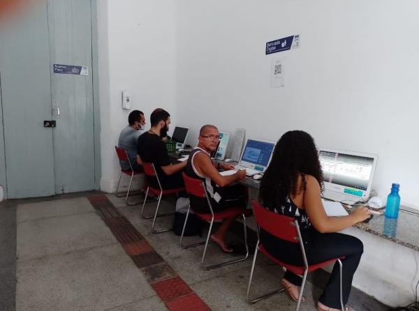 A biblioteca funciona de segunda a sexta-feira, das 8h às 18h45, na Praça do Fripisa, centro de Teresina.(Imagem:Divulgação)