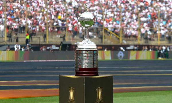 Taça da Libertadores 2020 será entregue ao campeão após decisão no Maracanã, inicialmente programada para 21/1(Imagem:Clever Felix)