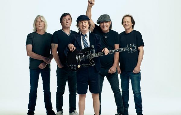 AC/DC supera tragédias, problema auditivo e acusações judiciais para lançar 17º álbum(Imagem:Reprodução)