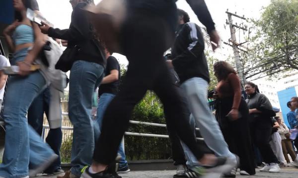 Estudantes no primeiro dia de provas do ENEM na UNIP Vergueiro em S&atilde;o Paulo.(Imagem:Paulo Pinto/Ag&ecirc;ncia Brasil)