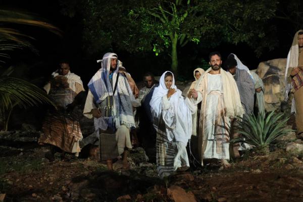 Segundo a organização, nas duas noites de apresentação, cerca de 12 mil pessoas passaram pelo Teatro Cidade Cenográfica(Imagem:Francisco Gondim/Grupo Escalet)