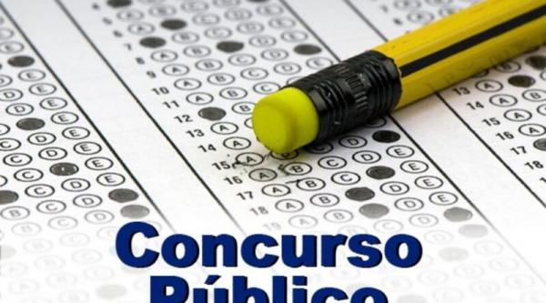 Oportunidades para diversas áreas Entre os cargos ofertados, há vagas para profissionais da saúde, educação, administração pública e serviços gerais. Confira algumas das oportunid(Imagem:Reprodução)