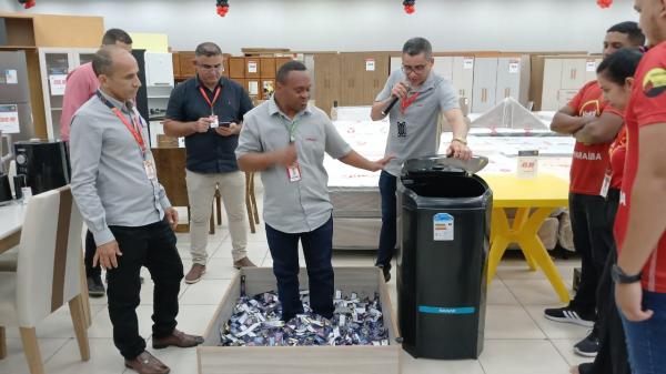 Armazém Paraíba de Floriano realiza último sorteio da campanha de aniversário de 67 anos.(Imagem:FlorianoNews)