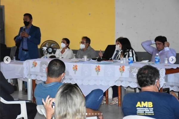 Deputado Francisco Costa participa de audiência pública em Cajueiro da Praia.(Imagem:Reprodução/Instagram)