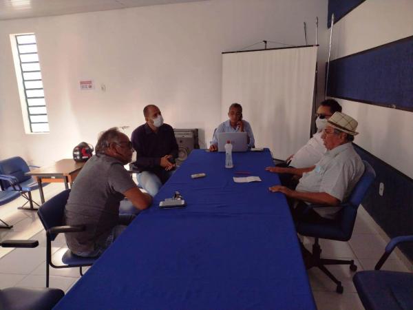 Entidades do comércio de Floriano se reúnem para discutir campanha promocional.(Imagem:FlorianoNews)