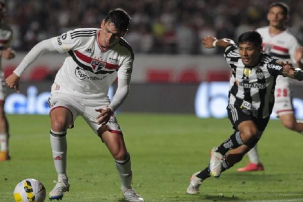 São Paulo empata com Atlético-MG e se complica na briga por vaga na Libertadores(Imagem:Rubens Chiri)