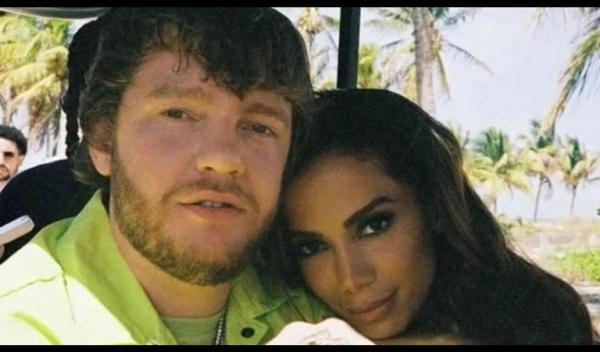 Quando Anitta apareceu com o novo namorado, Murda Beatz, os curiosos pesquisaram quem é o cara que conquistou o coração da cantora. Jogar 