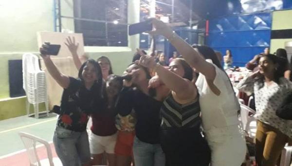 Escola Pequeno Príncipe celebra Dia das Mães com música ao vivo.(Imagem:EPP)