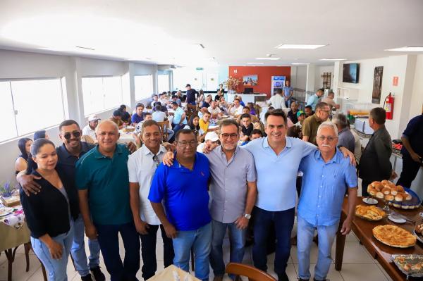 Ciro Nogueira destaca investimentos na sa&uacute;de e recebe apoio popular em agenda pelo interior do Piau&iacute;.(Imagem:Ascom)