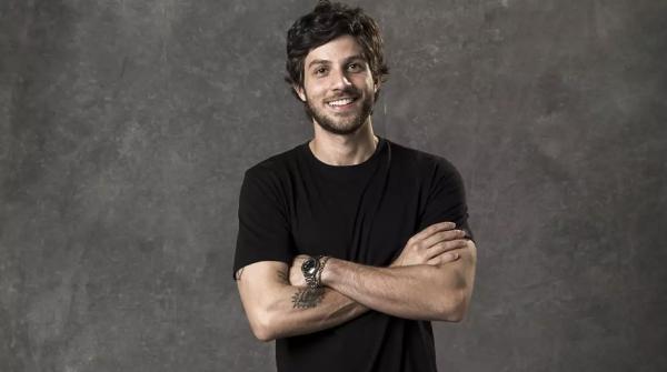 Chay Suede volta ao disco com o EP ´O sal´(Imagem:Reprodução)