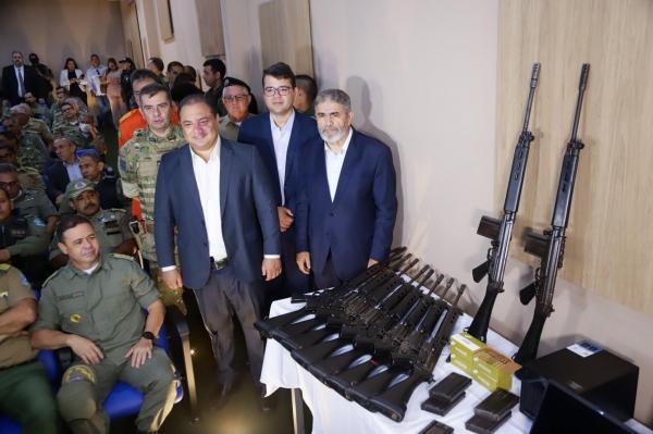 Governo do Piau&iacute; recebe 50 fuzis e equipamentos de inform&aacute;tica para refor&ccedil;ar seguran&ccedil;a p&uacute;blica(Imagem:Ascom SSP-PI)