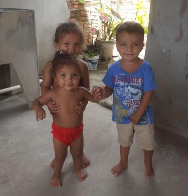 Três crianças morrem carbonizadas em incêndio dentro de casa em São José do Divino (PI).(Imagem:Reprodução)