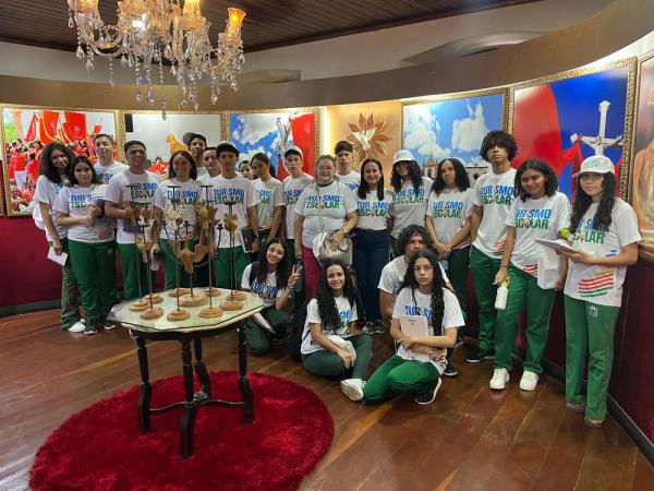 Por meio do projeto, alunos da rede estadual participam de roteiros educativos que desbravam mais da história, cultura, arte, arqueologia, geografia e meio ambiente do Piauí.(Imagem:Divulgação)