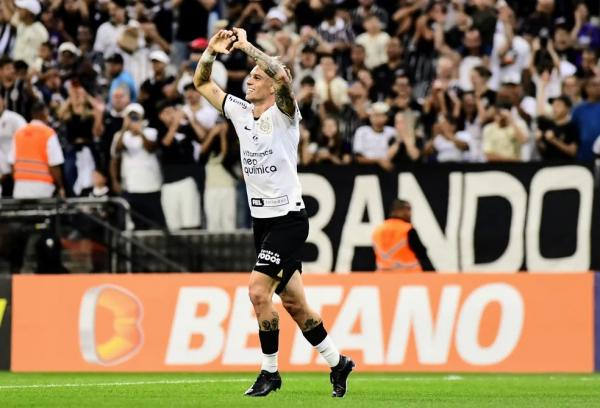  Corinthians x Botafogo-SP, comemoração do gol de Róger Guedes.(Imagem:Marcos Ribolli )