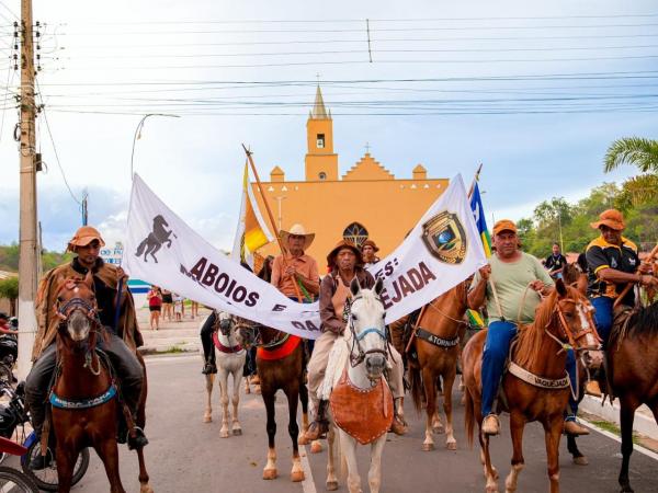 Cavalgada mobilizou a comunidade e marcou a valoriza&ccedil;&atilde;o da cultura da vaquejada em Novo Oriente do Piau&iacute;.(Imagem:Divulga&ccedil;&atilde;o)