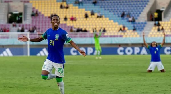 Estevão comemora gol em Equador x Brasil nas oitavas de final do Mundial Sub-17.(Imagem:Leto Ribas/CBF)