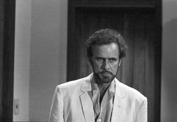 Francisco Cuoco em cena de