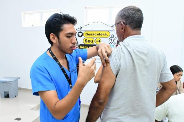 Prefeitura de Floriano participa de a&ccedil;&atilde;o de sa&uacute;de para motoristas em parceria com a PRF(Imagem:Secom)