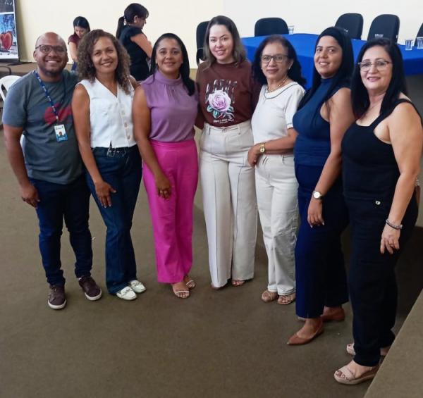 Assistência Social de Floriano realiza encontro sobre Escuta Especializada de crianças e adolescente(Imagem:Secom)