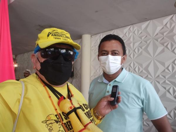 Repórter Amarelinho e deputado Francisco Costa(Imagem:FlorianoNews)