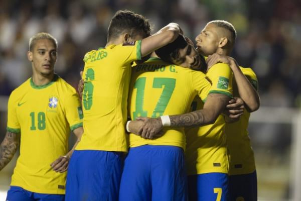 Com 45 pontos, a seleção agora fica à espera do duelo suspenso contra a Argentina para sacramentar de vez uma campanha quase irrepreensível. O duelo ainda não tem data e local defi(Imagem:Reprodução)