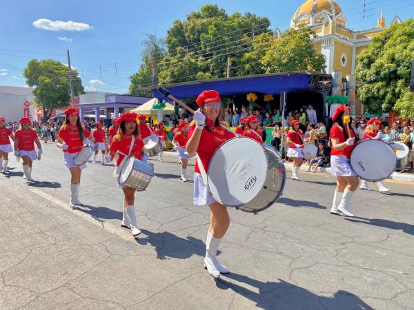 Desfile 7 de Setembro em Floriano(Imagem: Werlley Barbosa/TV Clube)