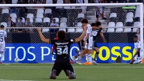Botafogo 2 X 0 Atlético-MG - Melhores Momentos - 4ª rodada do Campeonato Brasileiro(Imagem:Divulgação)