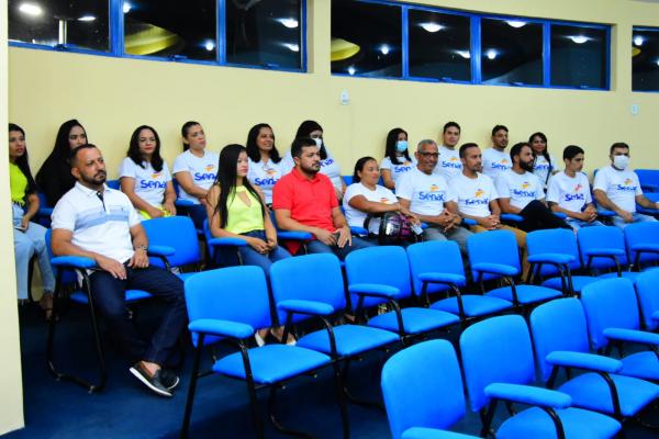 Vereadores de Floriano usam tribuna para parabenizar candidatos eleitos.(Imagem:CMF)