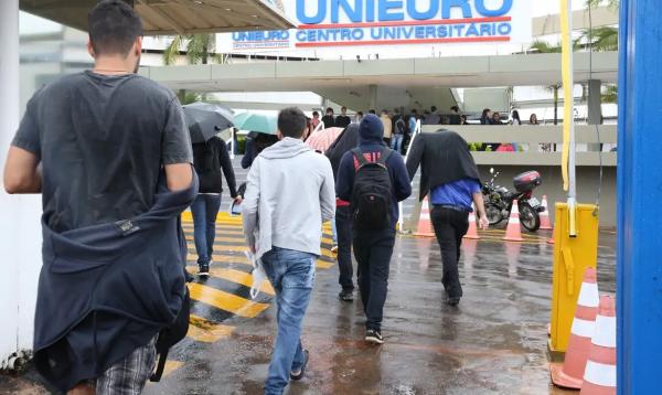 Enade: prazo para preencher questionário termina neste sábado.(Imagem:Antonio Cruz/ Agência Brasil)