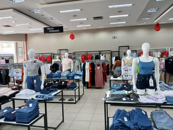 Setor de confecções(Imagem:FlorianoNews)
