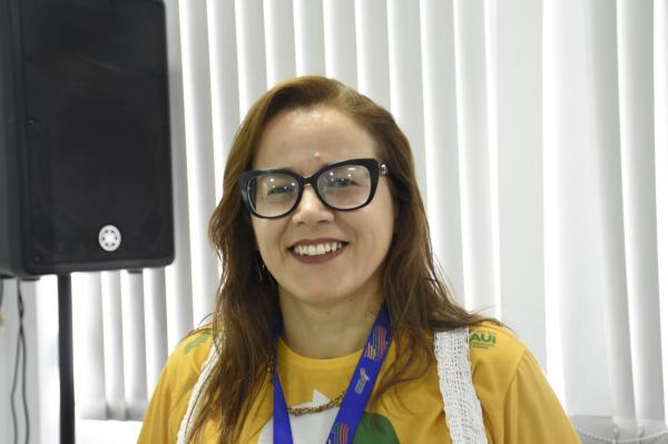 Elisane Melo, facilitadora Eixo Infraestrutura, Inclusão Produtiva e Transição Energética.(Imagem:Francisco Gilásio)