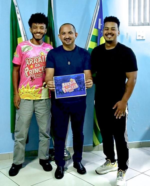  C&acirc;mara de Floriano refor&ccedil;a apoio &agrave; cultura e recebe representantes da Junina Arrai&aacute; da Princesa.(Imagem:Reprodu&ccedil;&atilde;o/Instagram)