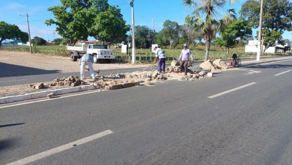 Prefeitura identifica e responsabiliza empresa que danificou passeio do anel viário de Floriano.(Imagem:Secom)