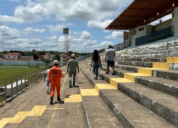 Estádio Tiberão de Floriano é liberado pelos Bombeiros para sediar jogos do Piauiense.(Imagem:Secom)