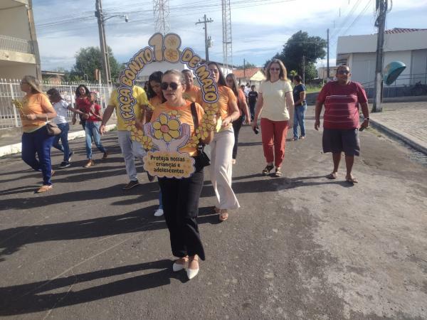 Prefeitura de Barão de Grajaú promove Caminhada do Maio Laranja em combate ao abuso infantil.(Imagem:FlorianoNews)