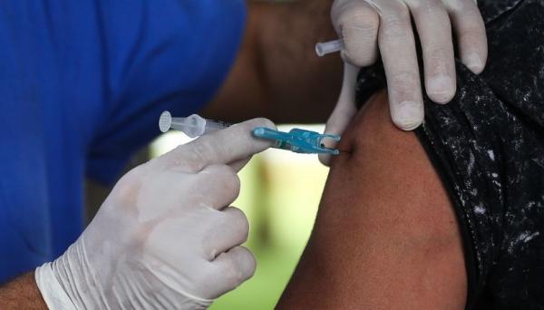 Imunização nos postos de saúde poderá ocorrer até o dia 30 de junho(Imagem:Marcello Casal Jr / Agência Brasil Saúde)