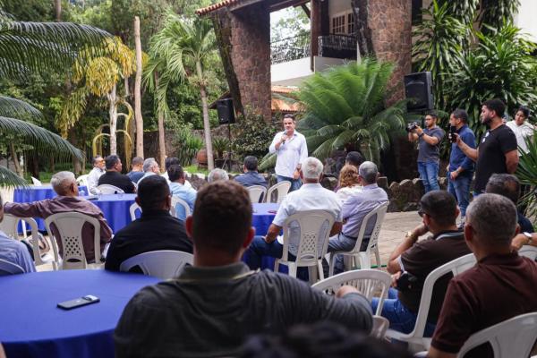 Ciro Nogueira recebe, juntamente com Joel, grupo de pastores e destaca uni&atilde;o e parceria para o futuro do Piau&iacute;(Imagem:Ascom)