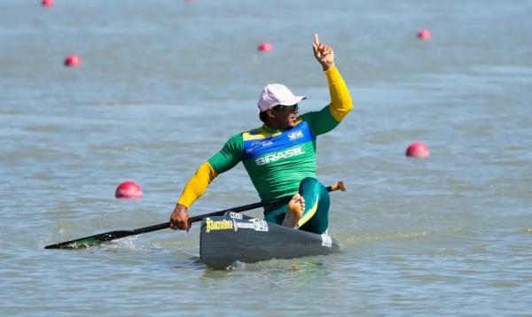 Isaquias Queiroz garante ouro na Copa do Mundo de canoagem velocidade.(Imagem:Federa&ccedil;&atilde;o Espanhola de Canoagem)