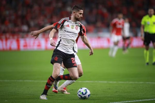Jorginho em Inter x Flamengo(Imagem: Maxi Franzoi/AGIF)