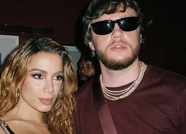 Anitta e Murda Beatz(Imagem:Reprodução/Twitter)