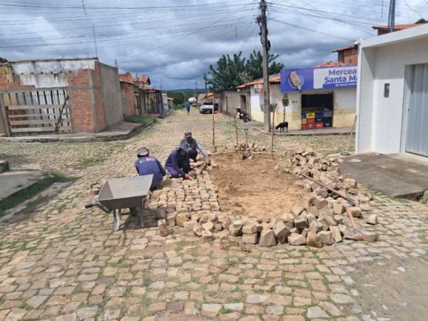 Prefeitura de Floriano realiza opera&ccedil;&atilde;o Tapa-Buracos em 14 bairros no m&ecirc;s de fevereiro(Imagem:Secom)